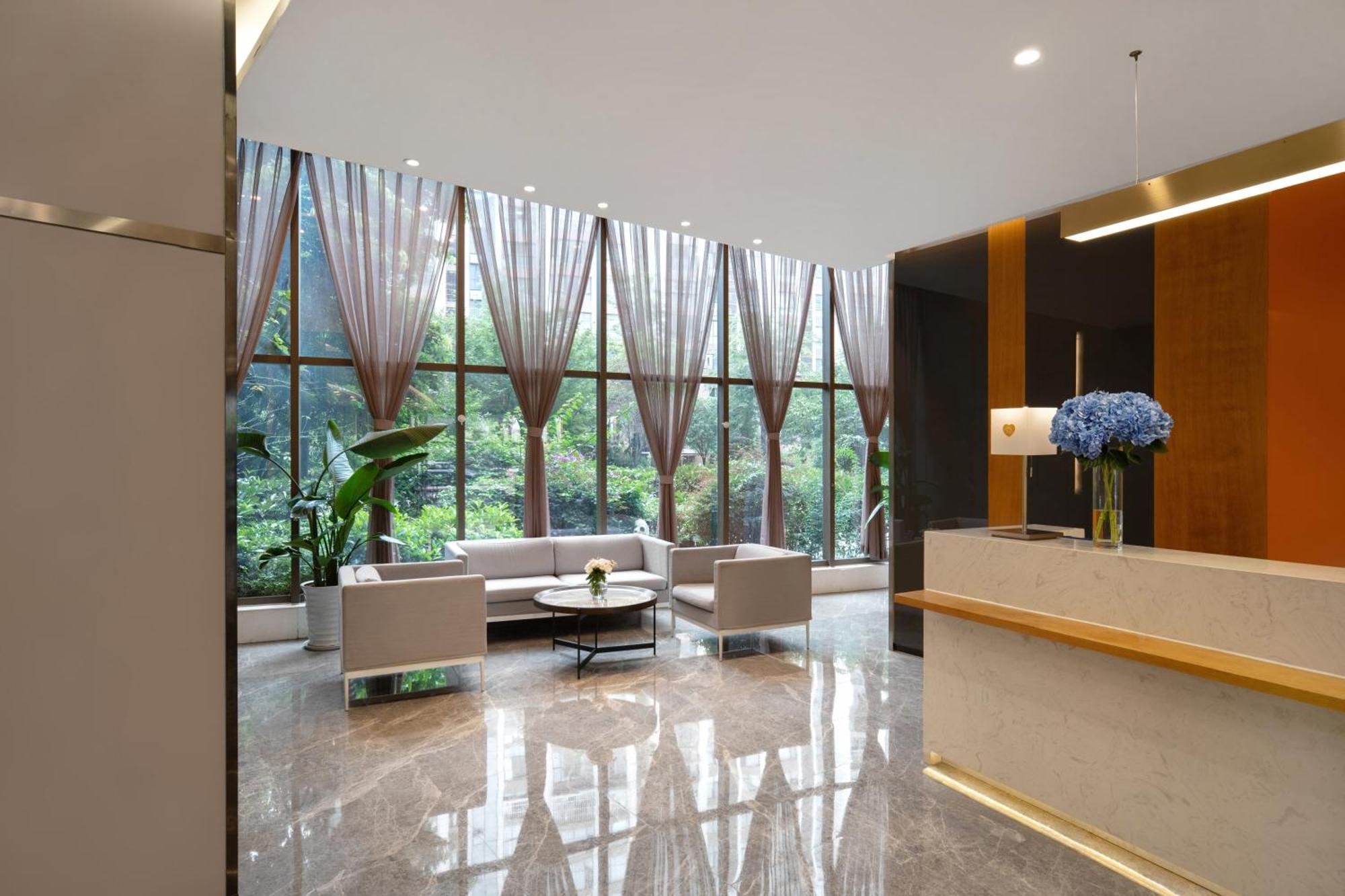 Holiday Inn Express Chengdu Airport Zone Free Shuttle From Shuangliu International Airport To Hotel ,Welcome Drink Eksteriør billede