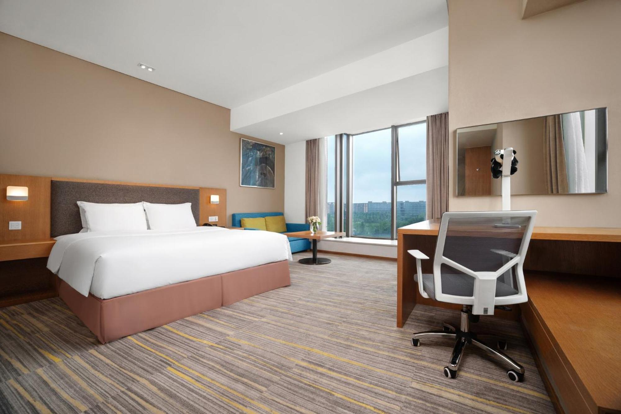 Holiday Inn Express Chengdu Airport Zone Free Shuttle From Shuangliu International Airport To Hotel ,Welcome Drink Eksteriør billede