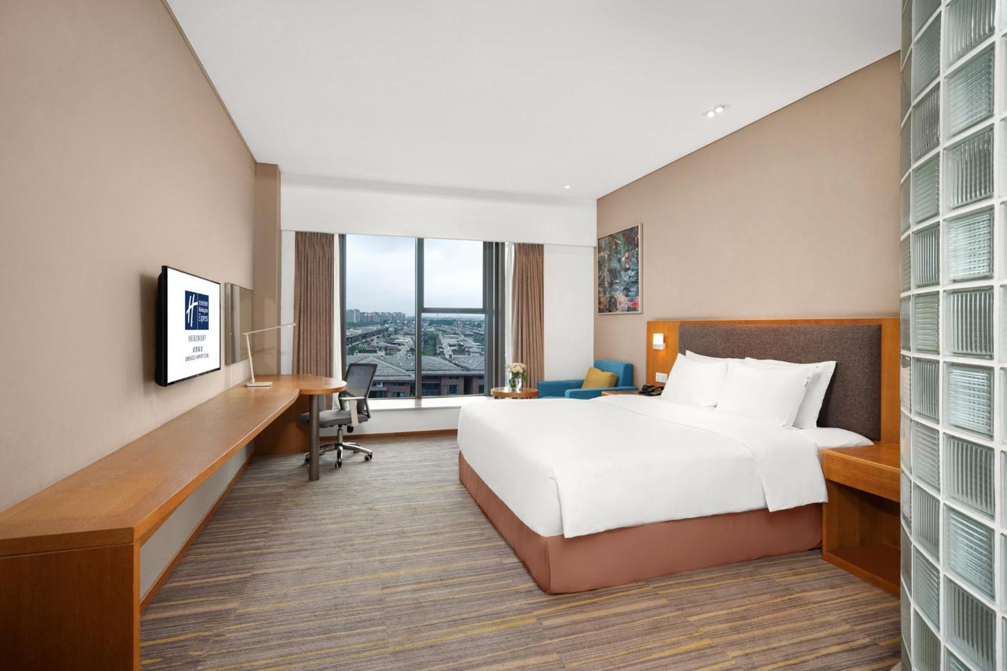 Holiday Inn Express Chengdu Airport Zone Free Shuttle From Shuangliu International Airport To Hotel ,Welcome Drink Eksteriør billede