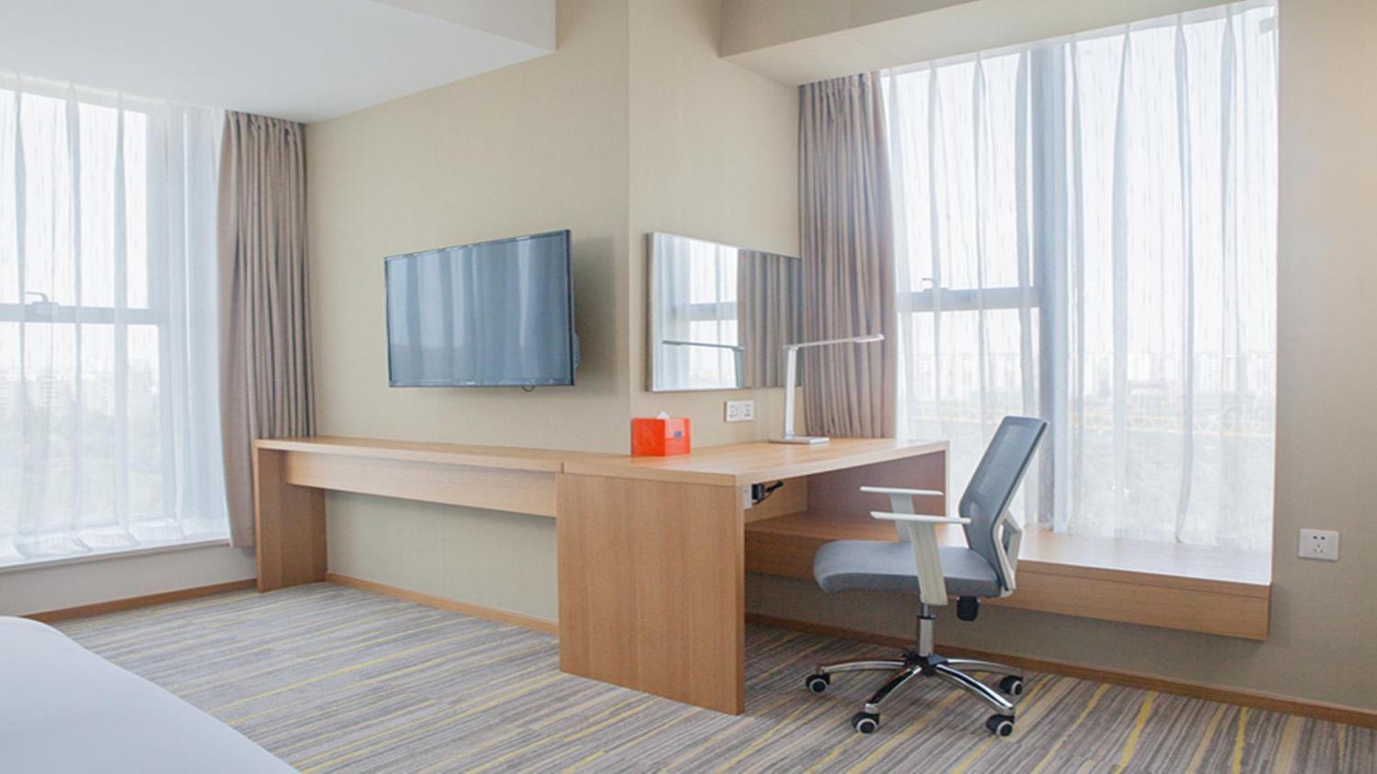 Holiday Inn Express Chengdu Airport Zone Free Shuttle From Shuangliu International Airport To Hotel ,Welcome Drink Eksteriør billede