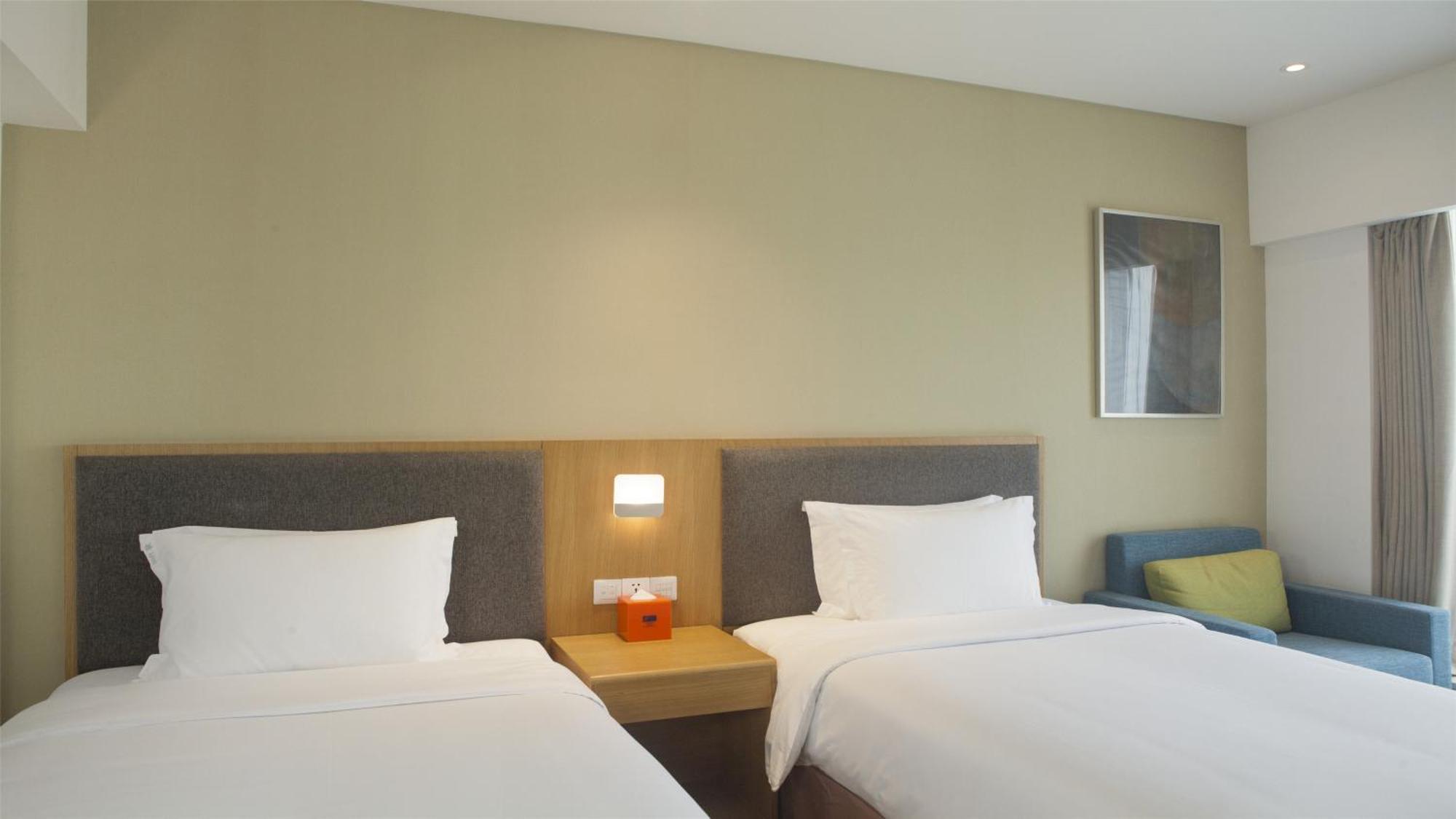Holiday Inn Express Chengdu Airport Zone Free Shuttle From Shuangliu International Airport To Hotel ,Welcome Drink Eksteriør billede